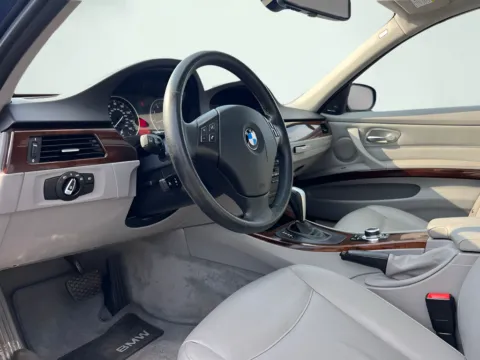 Photos of 2011 BMW 3 Series 328i for sale in Indianapolis, IN at AutoGiant USA Indianapolis