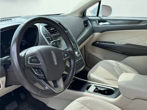 Photos of 2018 Lincoln MKC Reserve for sale in Indianapolis, IN at AutoGiant USA Indianapolis