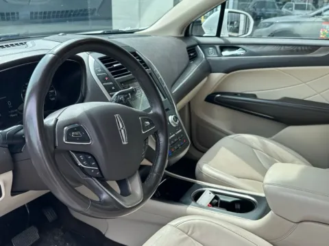 Photos of 2018 Lincoln MKC Reserve for sale in Indianapolis, IN at AutoGiant USA Indianapolis