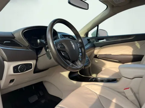 Photos of 2018 Lincoln MKC Reserve for sale in Indianapolis, IN at AutoGiant USA Indianapolis
