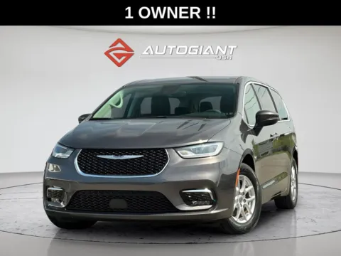 Unknown 2023 Chrysler Pacifica Touring L for sale in Indianapolis, IN