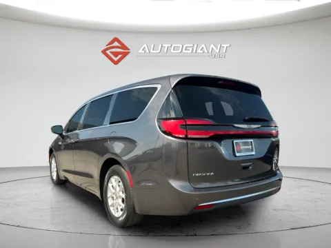 More photos of 2023 Chrysler Pacifica Touring L at AutoGiant USA Indianapolis, IN