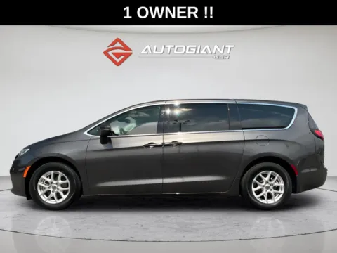 Another view of 2023 Chrysler Pacifica Touring L for sale in Indianapolis, IN at AutoGiant USA Indianapolis