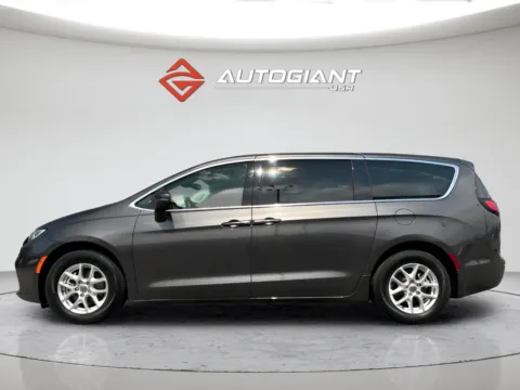 Another view of 2023 Chrysler Pacifica Touring L for sale in Indianapolis, IN at AutoGiant USA Indianapolis