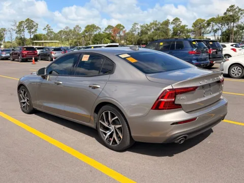 More photos of 2020 Volvo S60 T5 Momentum at AutoGiant USA Indianapolis, IN