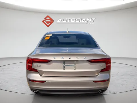 More photos of 2020 Volvo S60 T5 Momentum at AutoGiant USA Indianapolis, IN