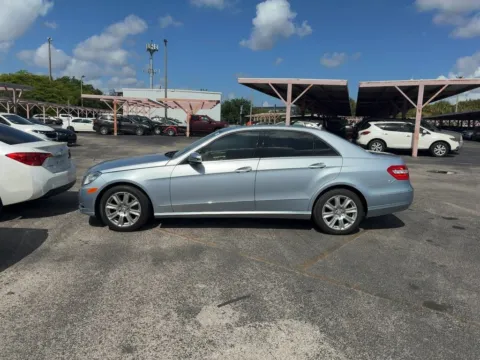 Photos of 2013 Mercedes-Benz E-Class E 350 for sale in Indianapolis, IN at AutoGiant USA Indianapolis
