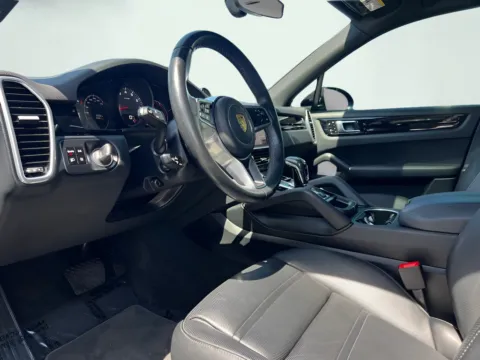 Photos of 2021 Porsche Cayenne for sale in Indianapolis, IN at AutoGiant USA Indianapolis