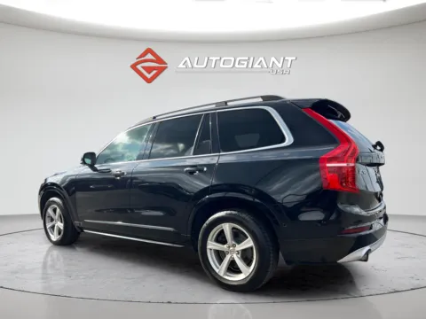 More photos of 2018 Volvo XC90 T5 Momentum 5P at AutoGiant USA Indianapolis, IN