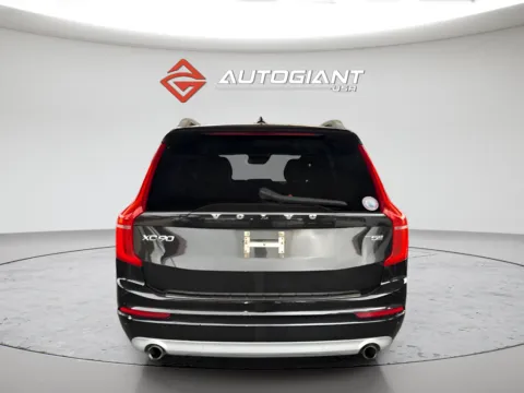 More photos of 2018 Volvo XC90 T5 Momentum 5P at AutoGiant USA Indianapolis, IN