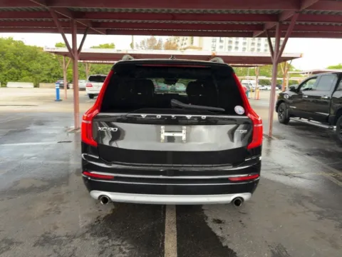 More photos of 2018 Volvo XC90 T5 Momentum 5P at AutoGiant USA Indianapolis, IN