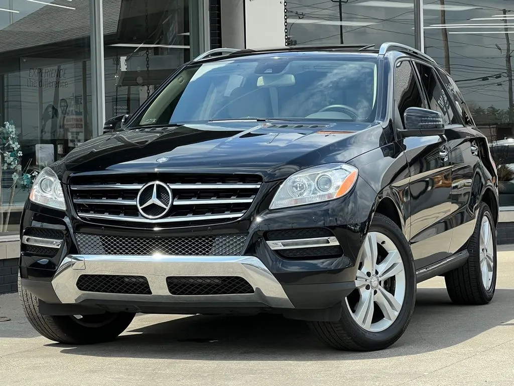 Black 2013 Mercedes-Benz M-Class ML 350 for sale in Indianapolis, IN