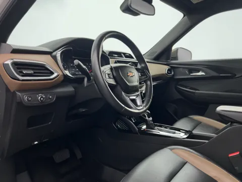 Photos of 2021 Chevrolet TrailBlazer ACTIV for sale in Indianapolis, IN at AutoGiant USA Indianapolis