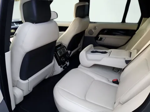 More photos of 2018 Land Rover Range Rover 3.0L V6 Supercharged HSE at AutoGiant USA Indianapolis, IN