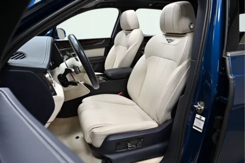 More photos of 2018 Bentley Bentayga W12 at AutoGiant USA Indianapolis, IN