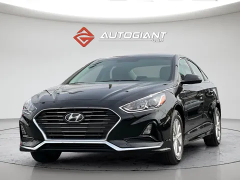 Black 2019 Hyundai Sonata SE for sale in Indianapolis, IN