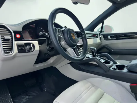 Photos of 2021 Porsche Cayenne for sale in Indianapolis, IN at AutoGiant USA Indianapolis