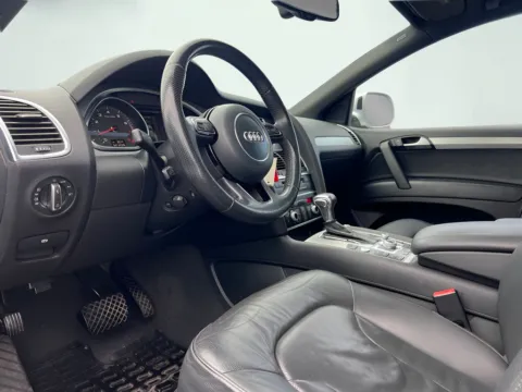 Photos of 2014 Audi Q7 3.0T S line Prestige for sale in Indianapolis, IN at AutoGiant USA Indianapolis