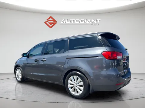 More photos of 2017 Kia Sedona EX at AutoGiant USA Indianapolis, IN