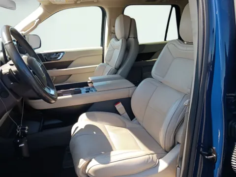More photos of 2019 Lincoln Navigator L Reserve at AutoGiant USA Indianapolis, IN