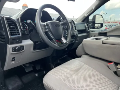 Photos of 2020 Ford F-150 XLT for sale in Indianapolis, IN at AutoGiant USA Indianapolis