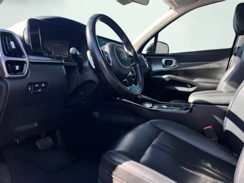 Photos of 2021 Kia Sorento Hybrid EX for sale in Indianapolis, IN at AutoGiant USA Indianapolis