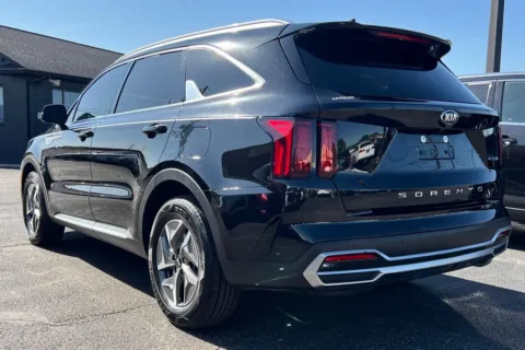 More photos of 2021 Kia Sorento Hybrid EX at AutoGiant USA Indianapolis, IN