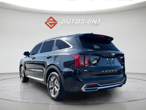 More photos of 2021 Kia Sorento Hybrid EX at AutoGiant USA Indianapolis, IN