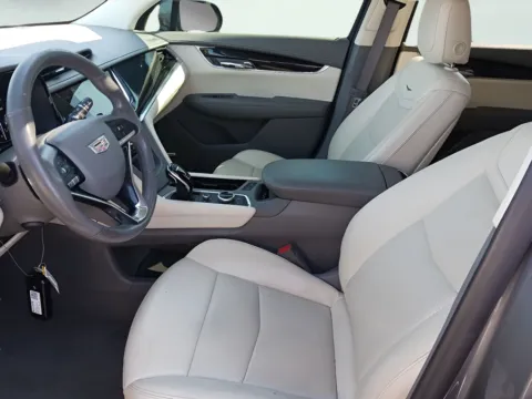 More photos of 2021 Cadillac XT6 Premium Luxury at AutoGiant USA Indianapolis, IN