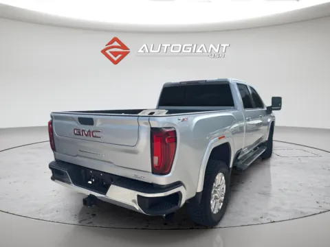 More photos of 2022 GMC Sierra 2500HD SLT at AutoGiant USA Indianapolis, IN