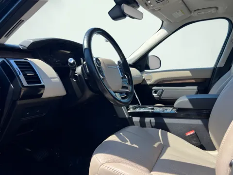 Photos of 2018 Land Rover Discovery HSE for sale in Indianapolis, IN at AutoGiant USA Indianapolis