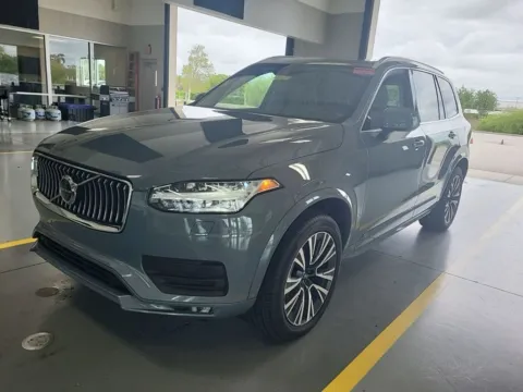 Gray 2022 Volvo XC90 T5 Momentum for sale in Indianapolis, IN