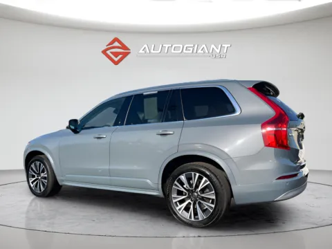 More photos of 2022 Volvo XC90 T5 Momentum at AutoGiant USA Indianapolis, IN