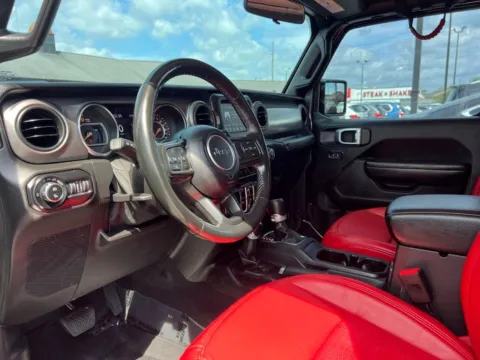 Photos of 2021 Jeep Gladiator Willys for sale in Indianapolis, IN at AutoGiant USA Indianapolis