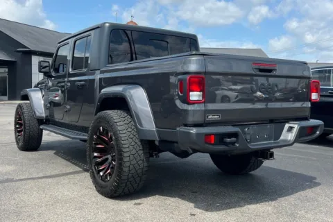 More photos of 2021 Jeep Gladiator Willys at AutoGiant USA Indianapolis, IN