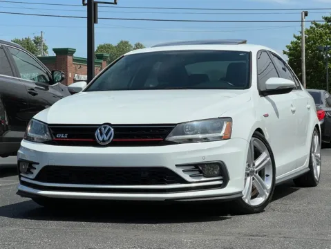 White 2017 Volkswagen Jetta GLI for sale in Indianapolis, IN