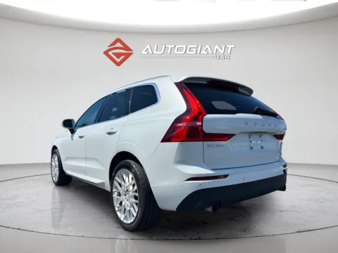 More photos of 2020 Volvo XC60 T5 Momentum at AutoGiant USA Indianapolis, IN
