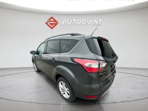 More photos of 2018 Ford Escape SE at AutoGiant USA Indianapolis, IN