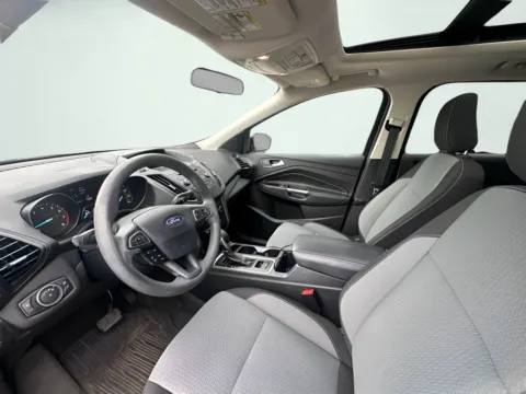 Photos of 2018 Ford Escape SE for sale in Indianapolis, IN at AutoGiant USA Indianapolis