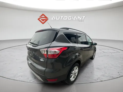 More photos of 2018 Ford Escape SE at AutoGiant USA Indianapolis, IN