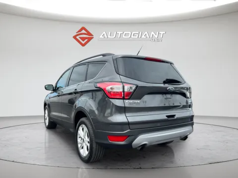 More photos of 2018 Ford Escape SE at AutoGiant USA Indianapolis, IN