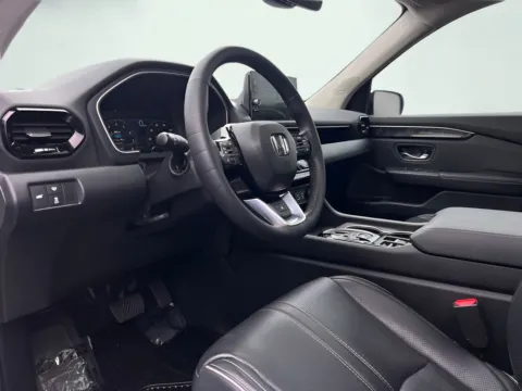 Photos of 2023 Honda Pilot Elite for sale in Indianapolis, IN at AutoGiant USA Indianapolis