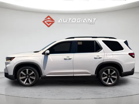 Another view of 2023 Honda Pilot Elite for sale in Indianapolis, IN at AutoGiant USA Indianapolis