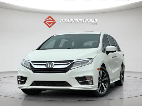White 2019 Honda Odyssey Elite for sale in Indianapolis, IN