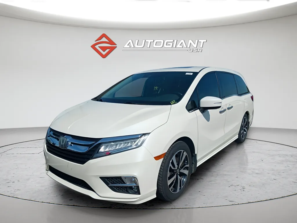 White 2019 Honda Odyssey Elite for sale in Indianapolis, IN