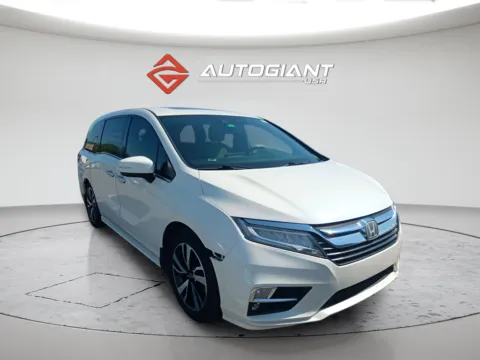 Photos of 2019 Honda Odyssey Elite for sale in Indianapolis, IN at AutoGiant USA Indianapolis