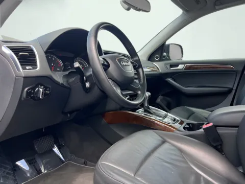 Photos of 2015 Audi Q5 2.0T Premium Plus for sale in Indianapolis, IN at AutoGiant USA Indianapolis