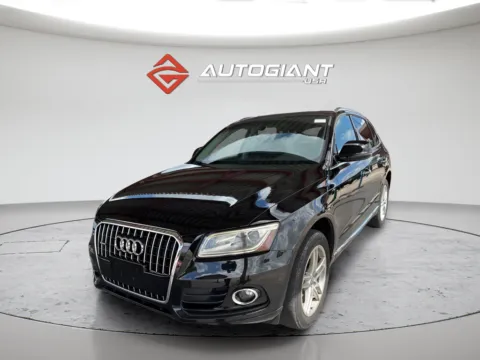 Black 2015 Audi Q5 2.0T Premium Plus for sale in Indianapolis, IN