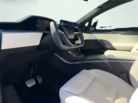 Photos of 2022 Tesla Model X Plaid for sale in Indianapolis, IN at AutoGiant USA Indianapolis