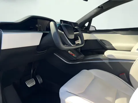 Photos of 2022 Tesla Model X Plaid for sale in Indianapolis, IN at AutoGiant USA Indianapolis